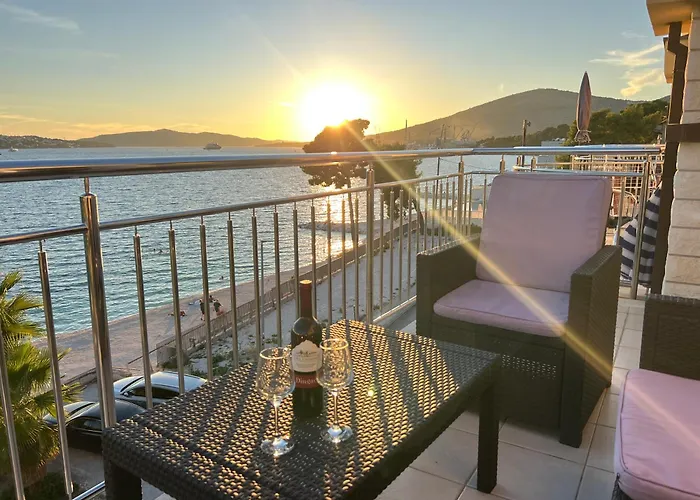 Apartments Dado Trogir