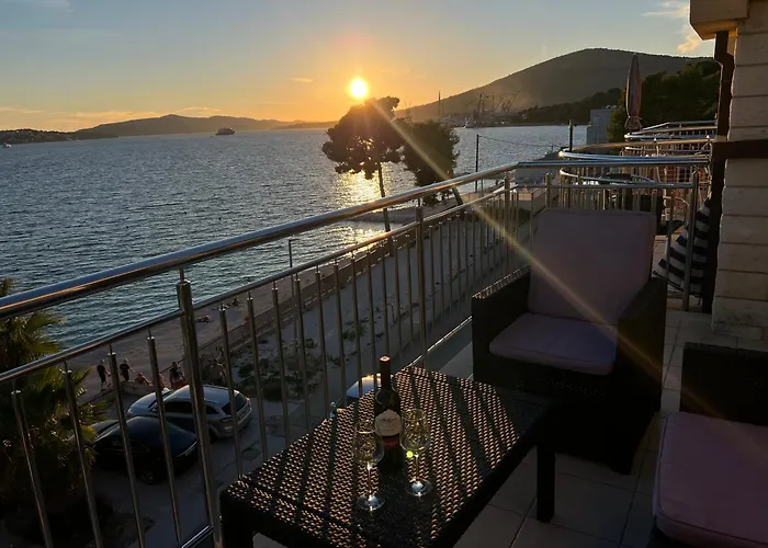 Apartments Dado Trogir