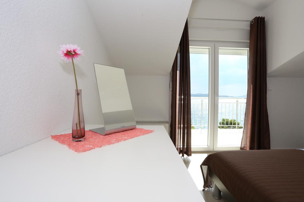 Apartment Dado