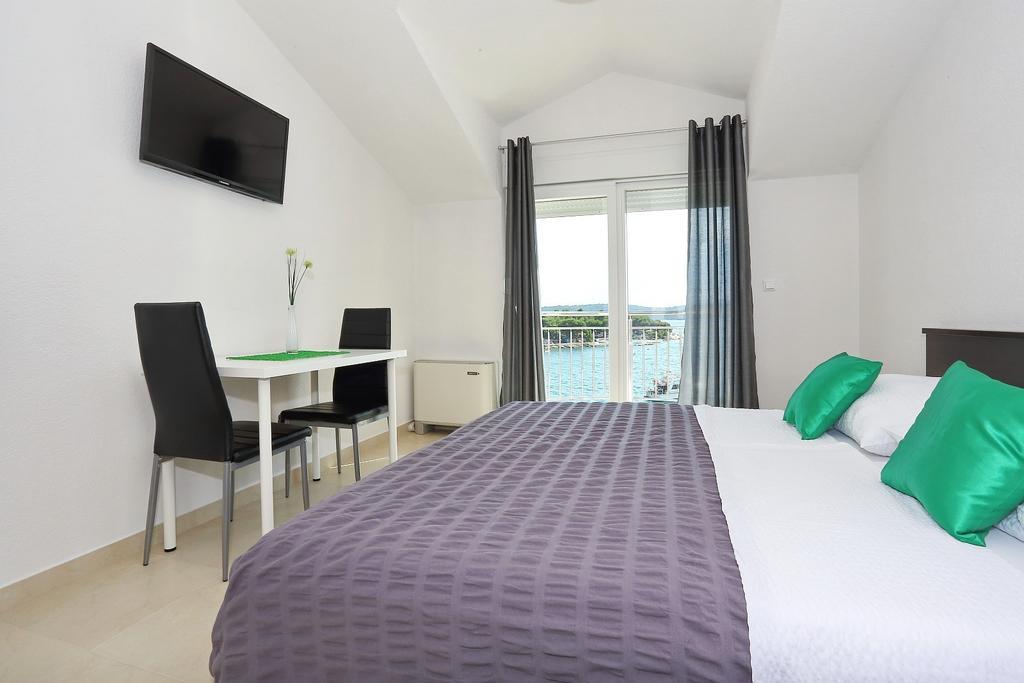 Dado Apartment