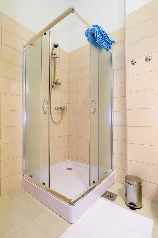 Dado Apartmán *