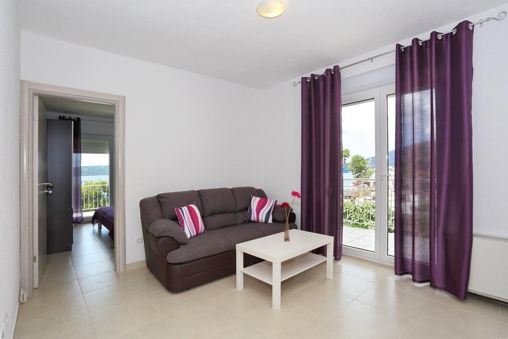 Apartment Dado